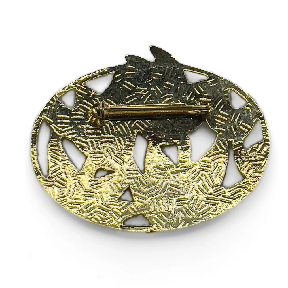 Rose Design Gold Pin - Picture 2 of 3